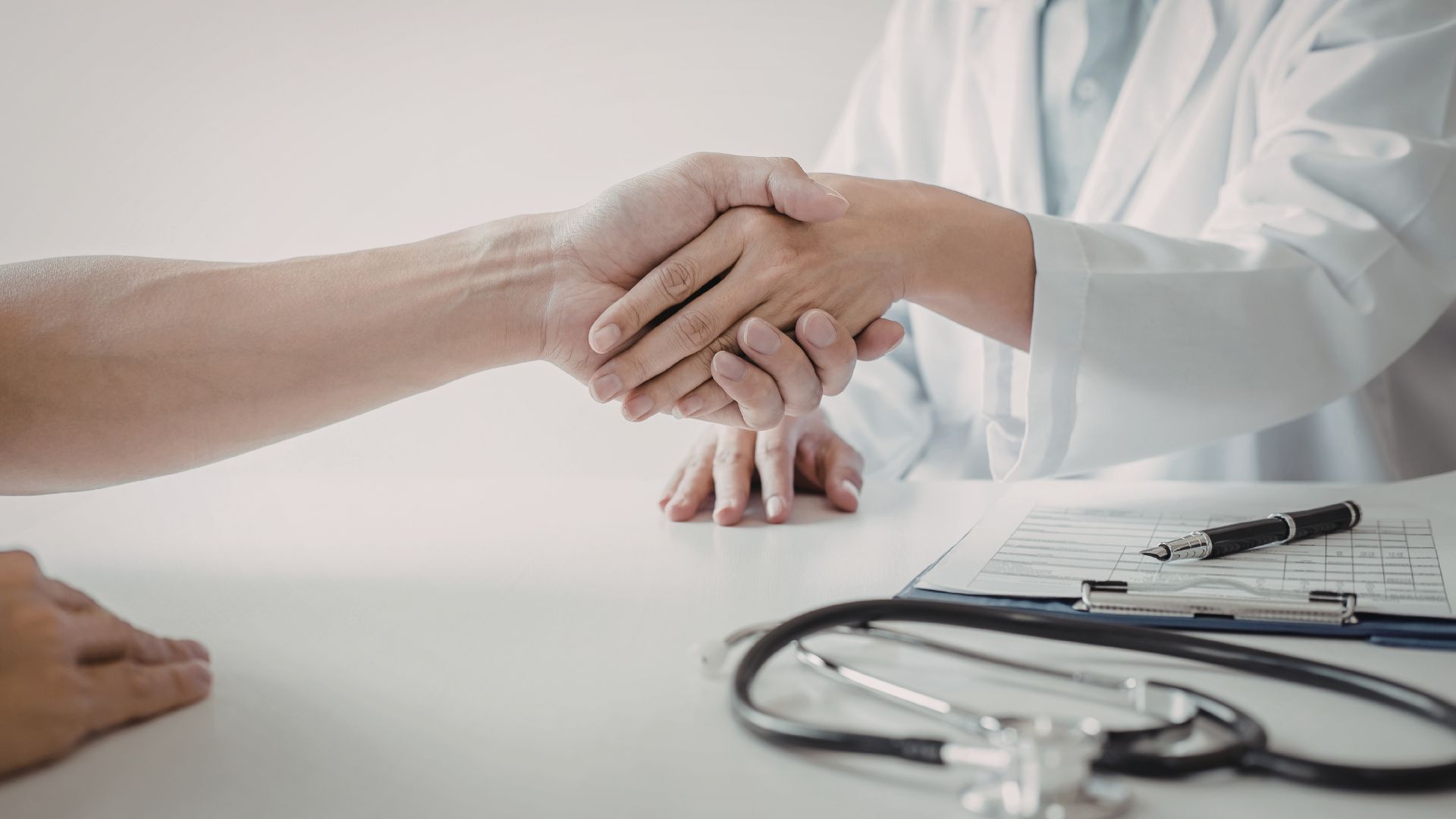 Find Trusted Doctors in Bangladesh for Family Healthcare